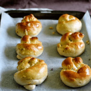 30 Minute Garlic Knots, shared by Butter & Jam