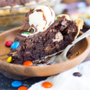 Candy Bar Brownie Pie, shared by The Gold Lining Girl