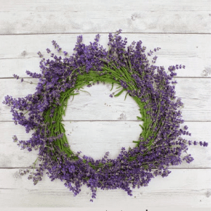 DIY Lavender Wreath, shared by The Pin Junkie