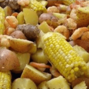 How to Cook a Shrimp Boil, shared by Growing Up Gabel