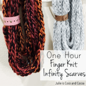 One Hour Finger-knit Infinity Scarves, shared by Julie is Coco and Cocoa