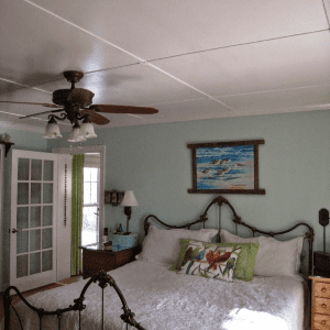 Re-doing a Popcorn Ceiling (no scraping!) shared by Repurposed for Life