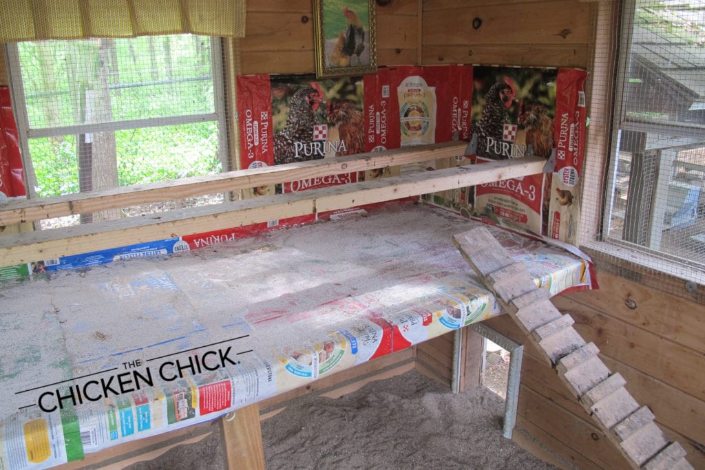 https://the-chicken-chick.com/wp-content/uploads/2020/07/Droppings-Boards-Feed-bag-liner-1024x683.jpg